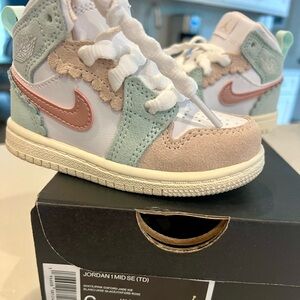 Air Jordan’s Toddler size 6